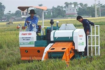 Hội thảo đầu bờ trình diễn máy cuốn rơm PT-Cr57